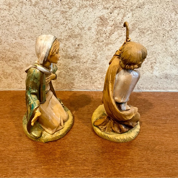 Vintage Pellegrini Nativity Set - Picture 5 of 11